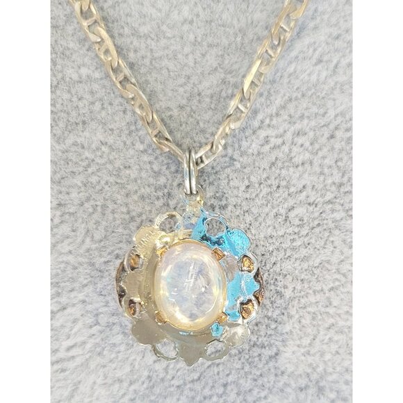 Vintage Moonstone Gemstone Pendant Sterling Silver 925 Necklace and Dainty Chain - Picture 3 of 9